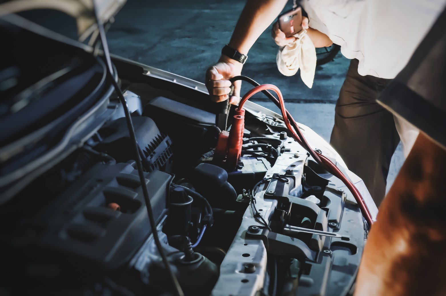 How Do I Know I Need a New Car Battery? | Updated 2023